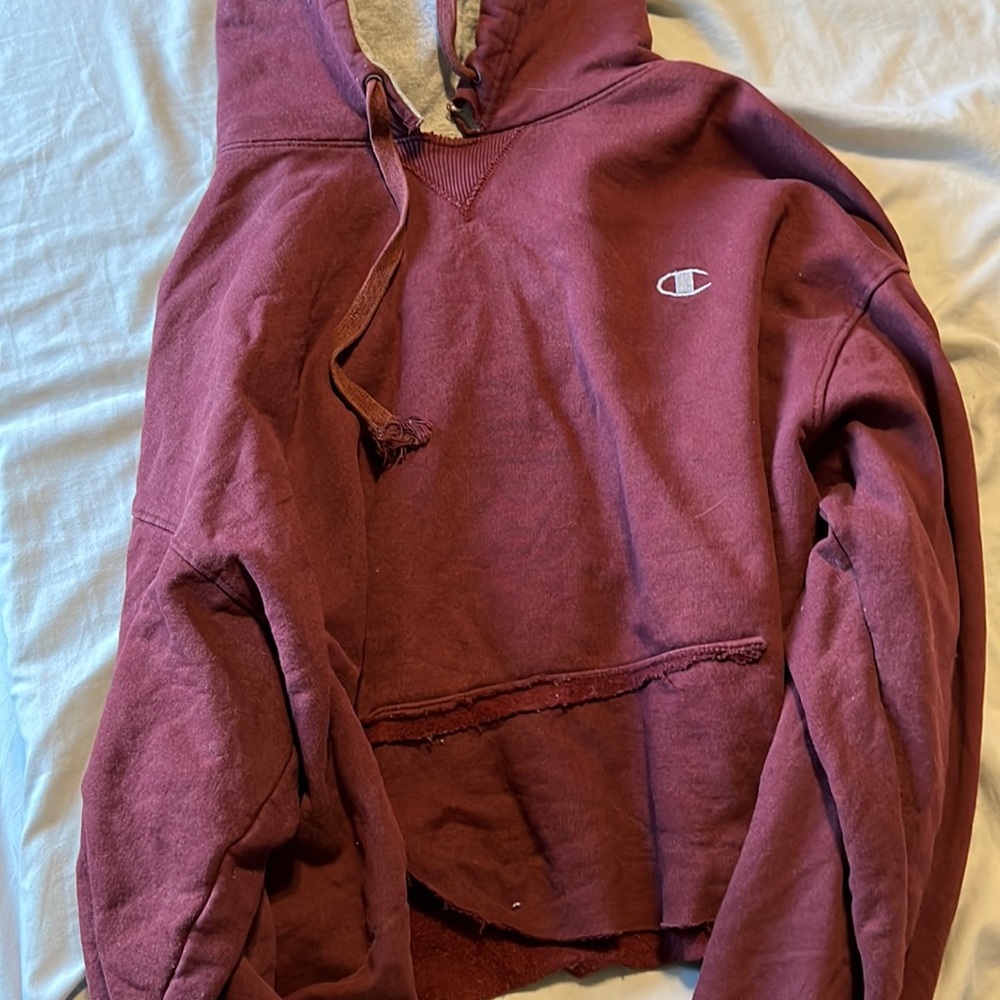 cropped burgundy champion hoodie